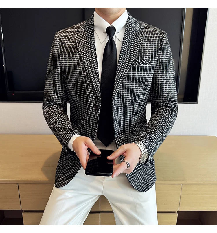 Autumn Winter Simple Plaid Blazer For Men Slim Fit . It can worn for Business Events and wedding functions.